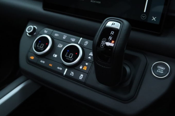 2025 Land Rover Defender