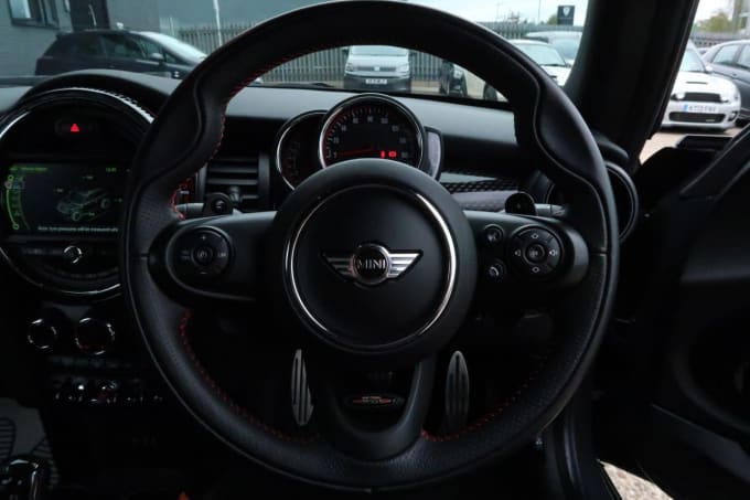 2018 Mini Hatch