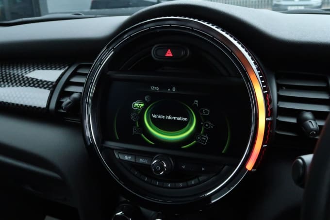2018 Mini Hatch