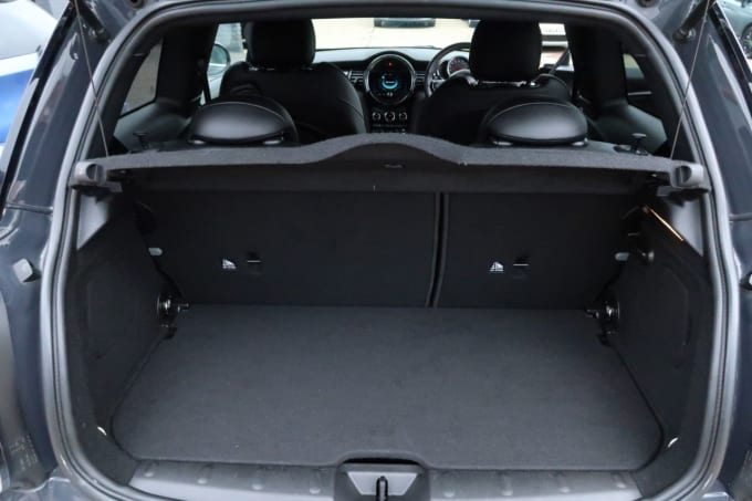 2018 Mini Hatch