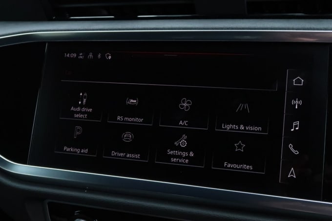 2025 Audi Rs Q3