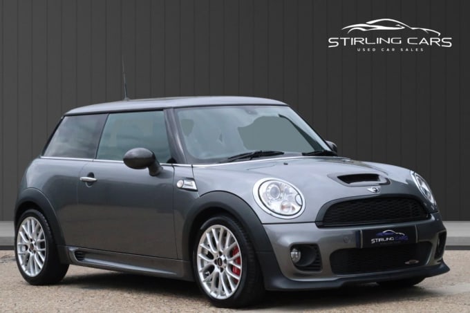 2025 Mini Hatch