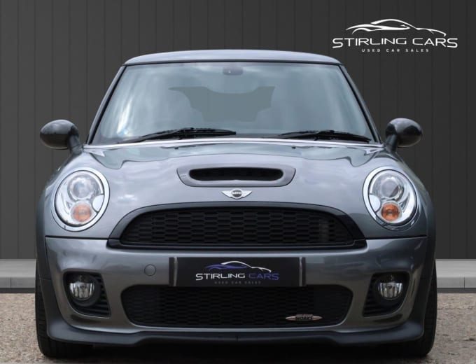 2025 Mini Hatch