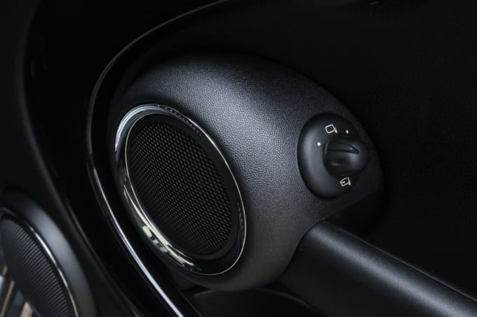 2025 Mini Hatch
