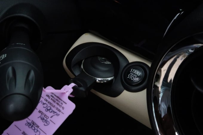 2025 Mini Hatch