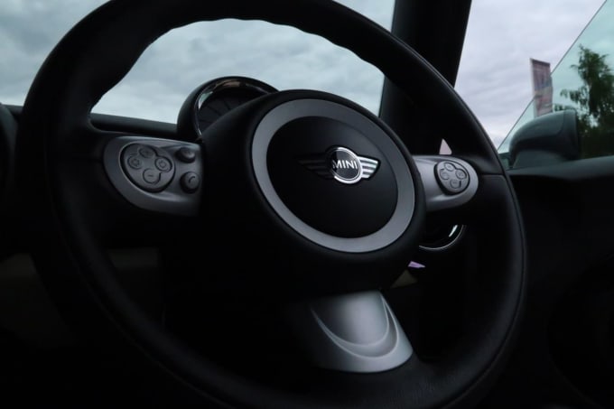 2025 Mini Hatch
