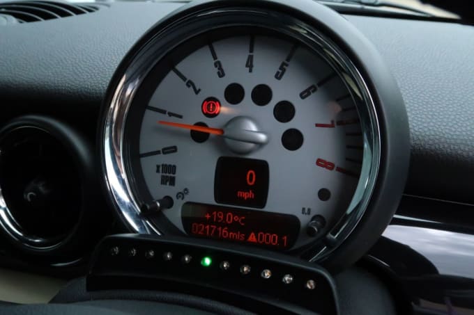 2025 Mini Hatch