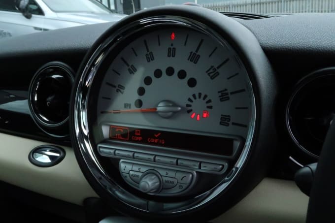2025 Mini Hatch