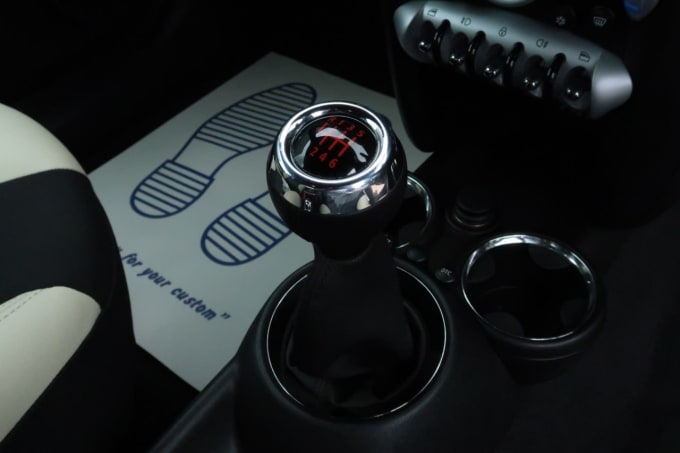 2025 Mini Hatch