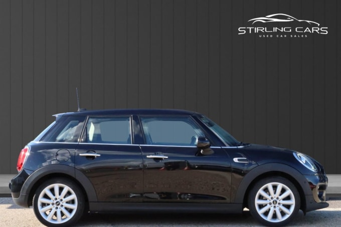 2019 Mini Hatch