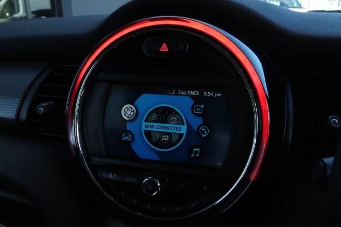 2019 Mini Hatch