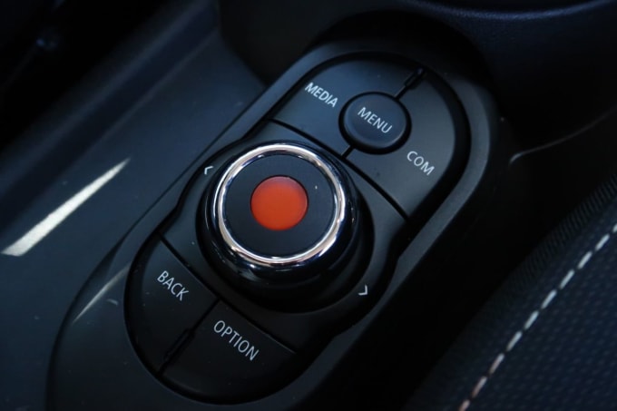 2019 Mini Hatch