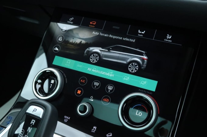 2025 Land Rover Range Rover Evoque