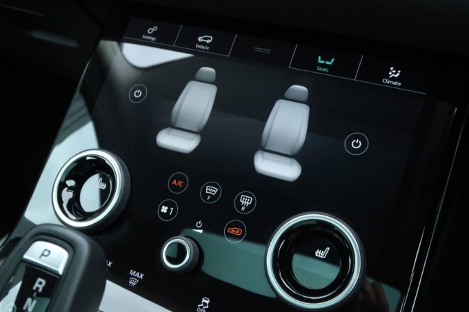 2025 Land Rover Range Rover Evoque