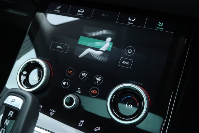 2025 Land Rover Range Rover Evoque