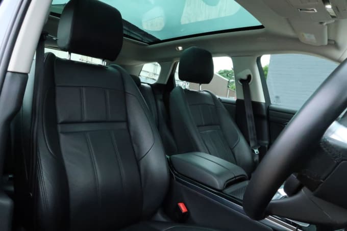 2025 Land Rover Range Rover Evoque