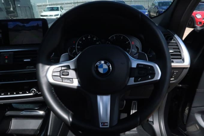 2025 BMW X4