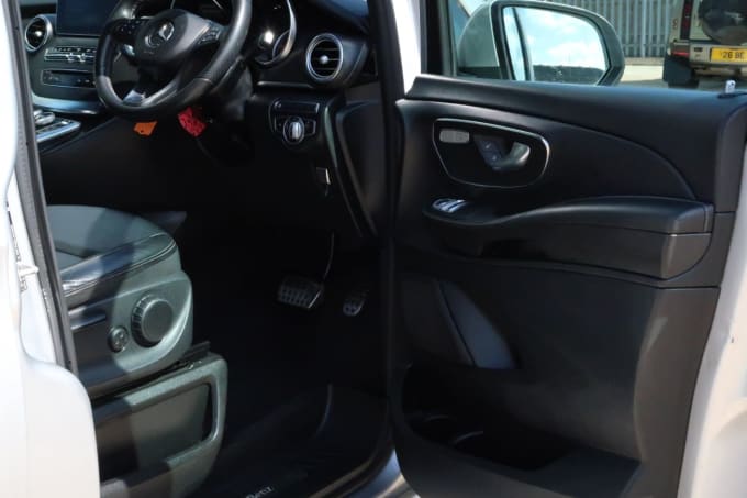 2025 Mercedes-benz V-class