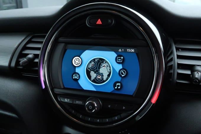 2025 Mini Hatch