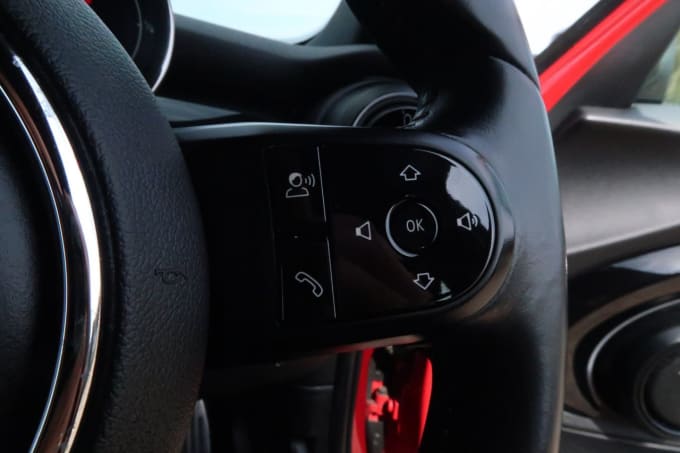 2025 Mini Hatch
