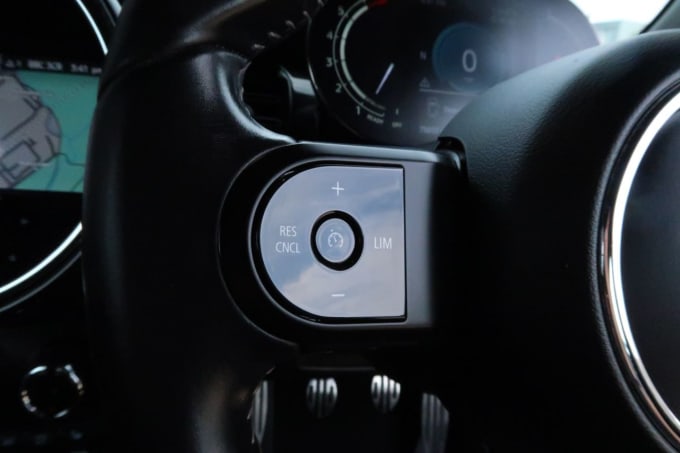 2025 Mini Hatch