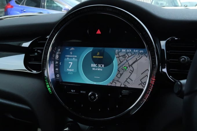 2025 Mini Hatch