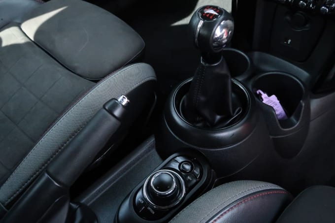 2025 Mini Hatch