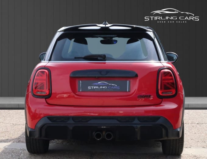 2025 Mini Hatch