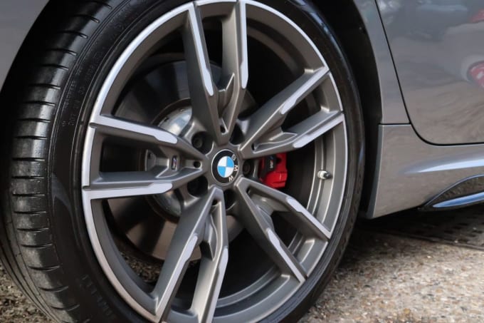 2025 BMW 3 Series