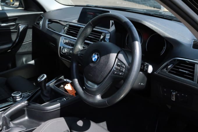 2025 BMW 1 Series
