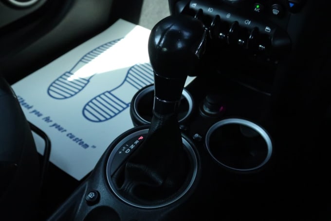 2025 Mini Hatch