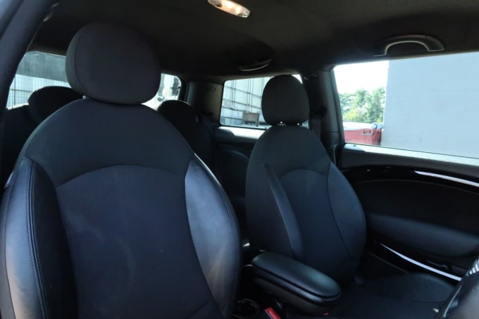 2025 Mini Hatch