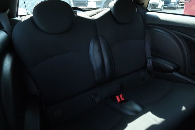 2025 Mini Hatch