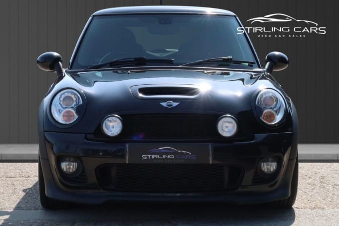 2025 Mini Hatch
