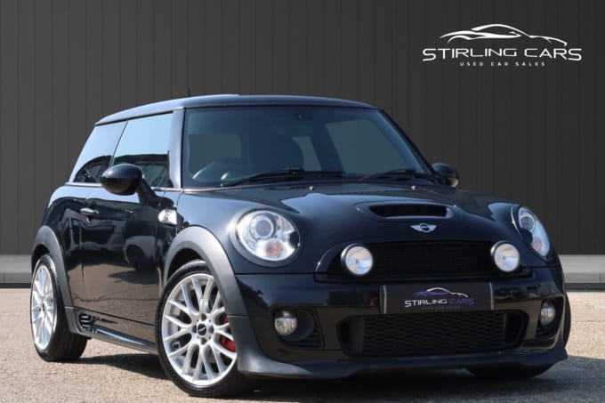 2025 Mini Hatch