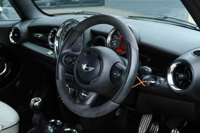 2025 Mini Convertible
