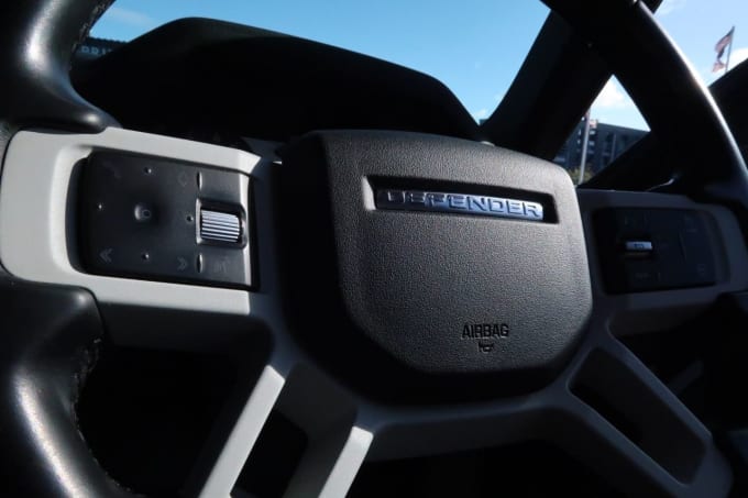 2025 Land Rover Defender