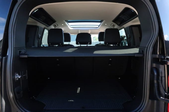 2025 Land Rover Defender