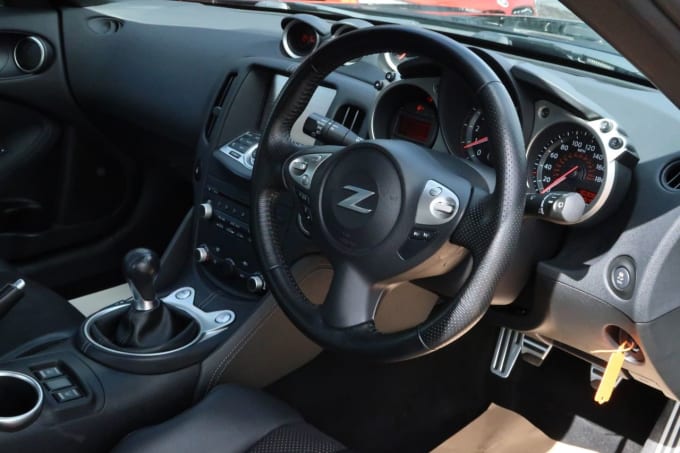 2025 Nissan 370 Z
