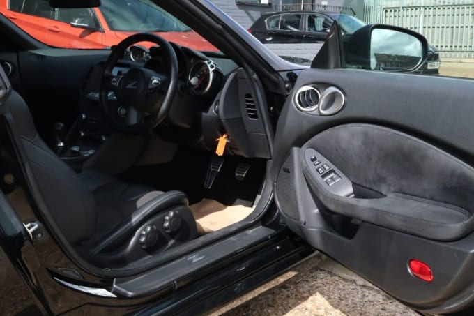 2025 Nissan 370 Z