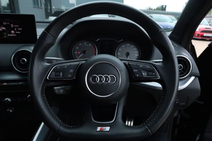 2025 Audi Sq2