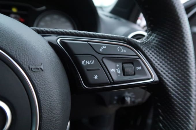 2025 Audi Sq2