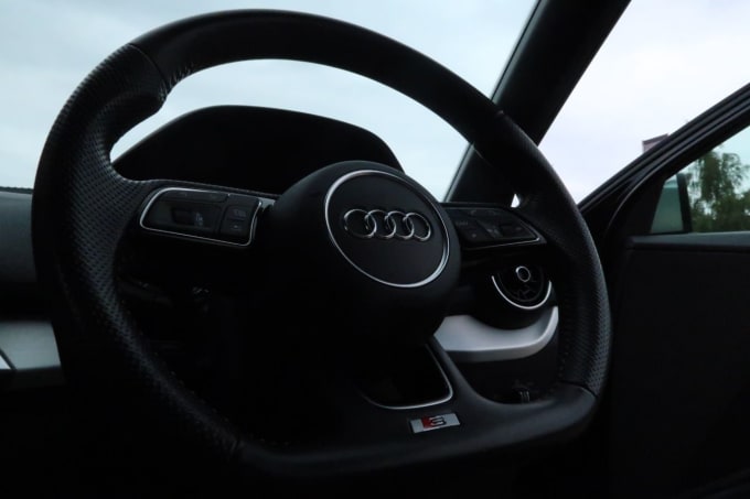 2025 Audi Sq2