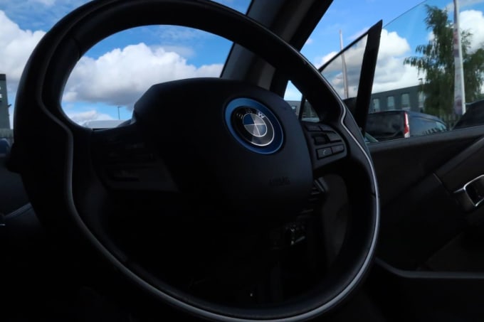 2025 BMW I3