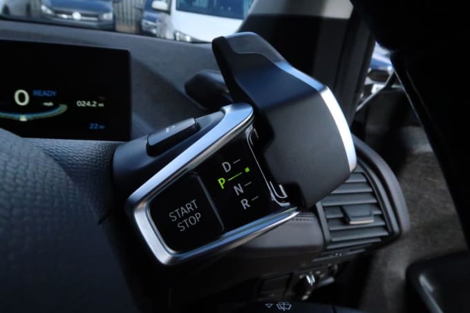 2025 BMW I3