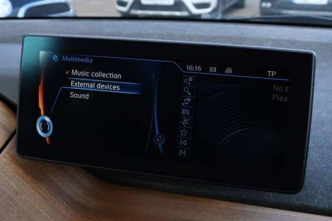 2025 BMW I3