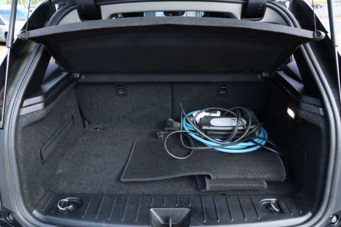 2025 BMW I3