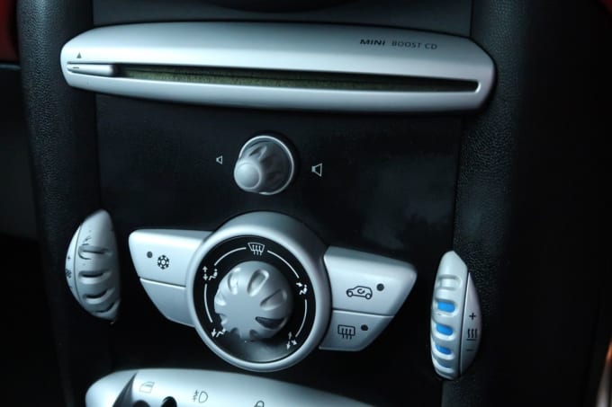 2025 Mini Hatch