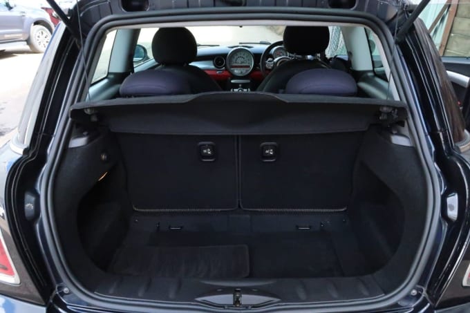 2025 Mini Hatch