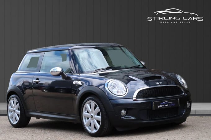 2025 Mini Hatch